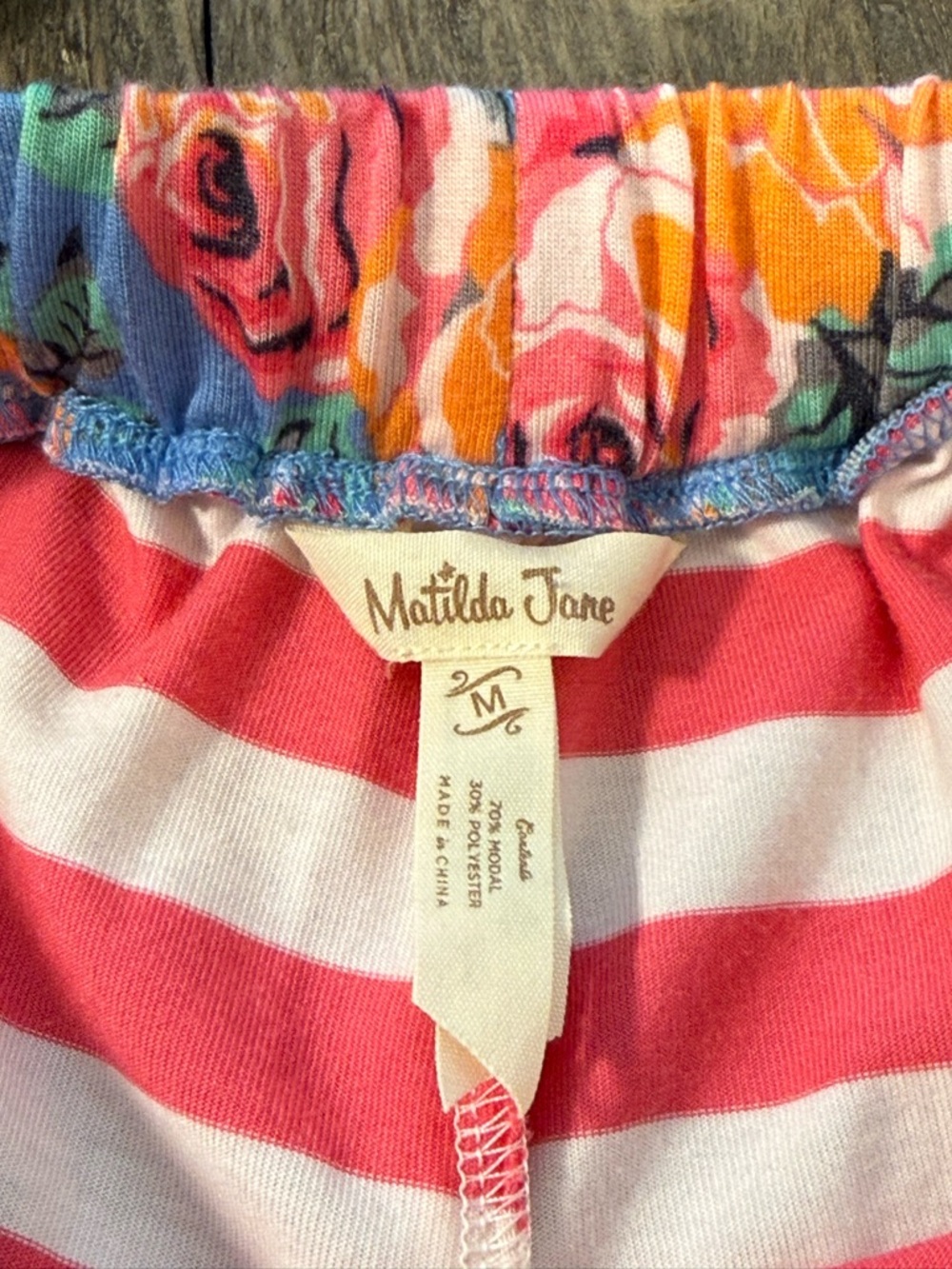 Matilda Jane Women’s Medium Floral Stripe Ruffle Pajama Lounge Set - Picture 9 of 12